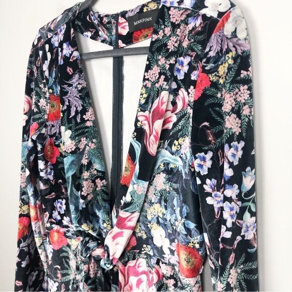 MINKPINK | Velvet Botanical Playsuit Deep V Romper Shorts Women’s Size Large - Picture 5 of 13